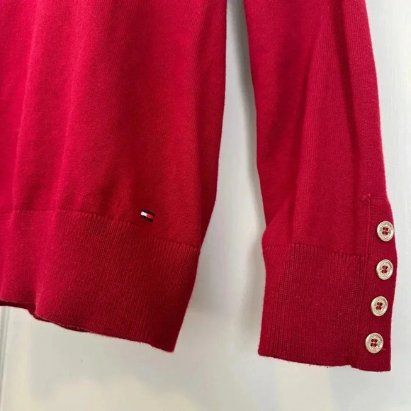 Tommy Hilfiger deep red turtleneck sweater with button detail on sleeve size M - Picture 4 of 9